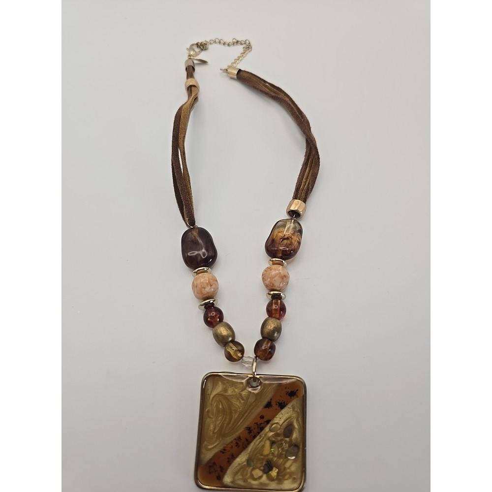 LAURA ASHLEY faux leather strand brown tan Gold tone metal Pendant bead Necklace - Picture 2 of 6